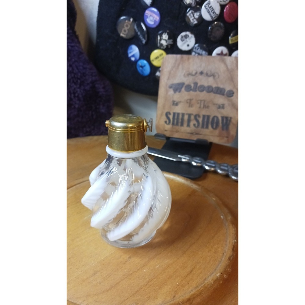 Vintage Devilbiss Opalescent Glass Swirl Perfume Atomizer